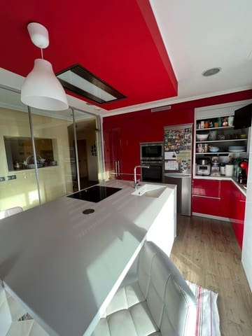 7 soveværelse Villa til salg i Oviedo med swimmingpool garage - € 799.000 (Ref: 7387934)