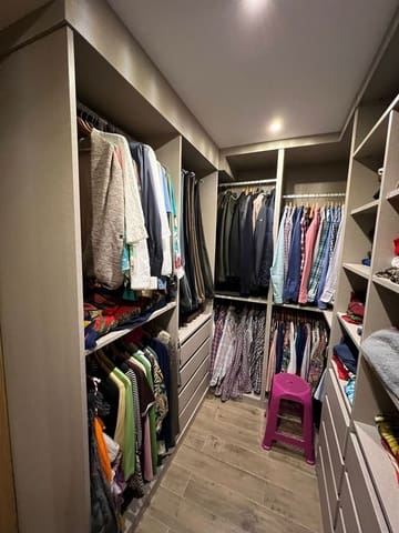 7 soveværelse Villa til salg i Oviedo med swimmingpool garage - € 799.000 (Ref: 7387934)