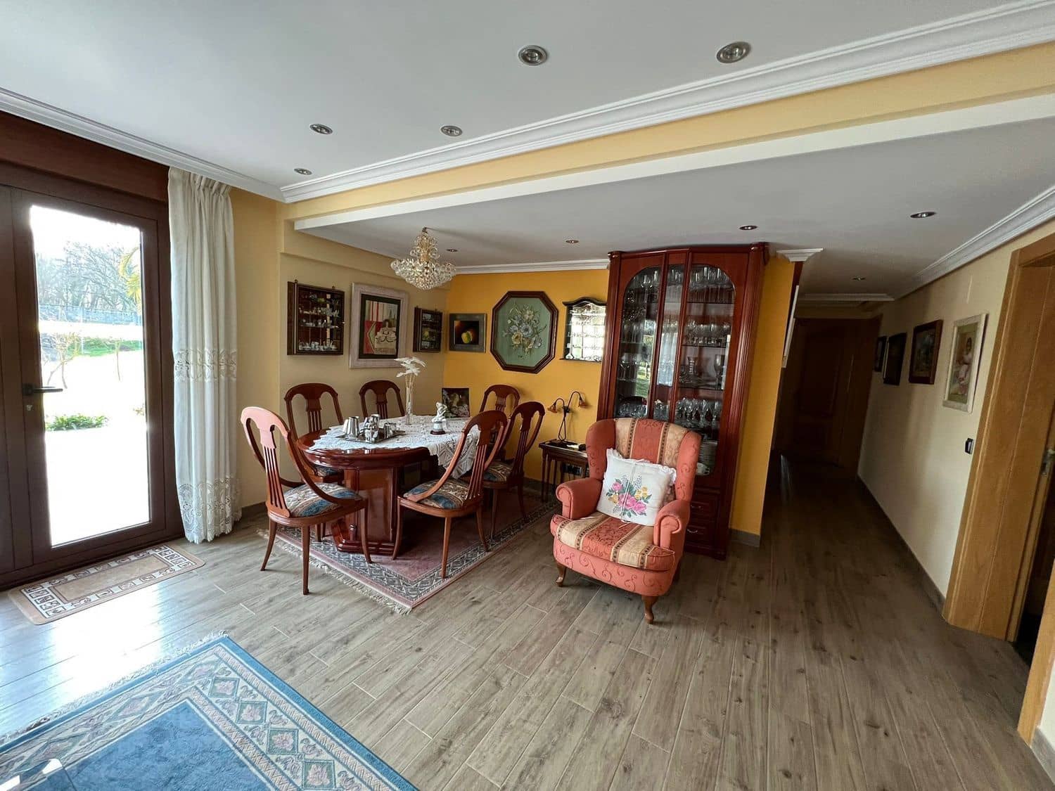 7 soveværelse Villa til salg i Oviedo med swimmingpool garage - € 799.000 (Ref: 7387934)