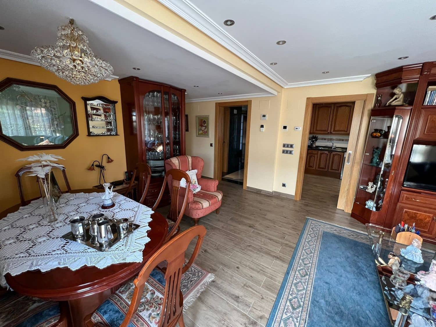 7 soveværelse Villa til salg i Oviedo med swimmingpool garage - € 799.000 (Ref: 7387934)