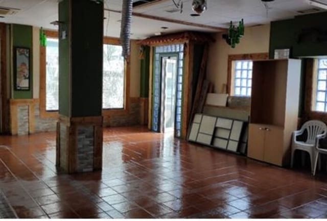 Gewerbe zu verkaufen in Langreo - 85.000 € (Ref: 7505329)