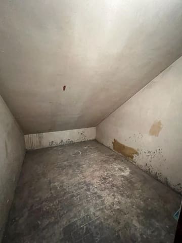 Garage for sale in Centro Urbano, Oviedo - € 10,000 (Ref: 8041707)