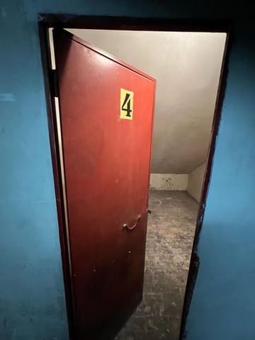 Garage for sale in Centro Urbano, Oviedo - € 10,000 (Ref: 8041707)