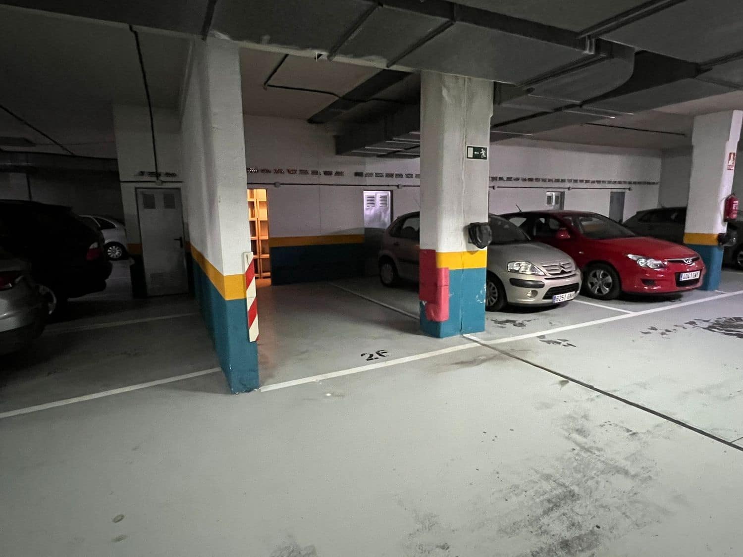 Garage til salg i Oviedo - € 12.500 (Ref: 8449742)