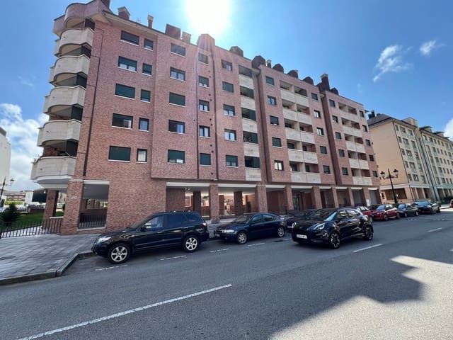 Garage for sale in Centro Urbano, Oviedo - € 12,500 (Ref: 8449742)