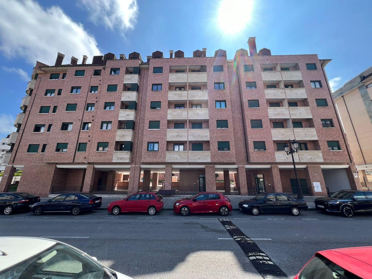 Garage til salg i Oviedo - € 12.500 (Ref: 8449742)