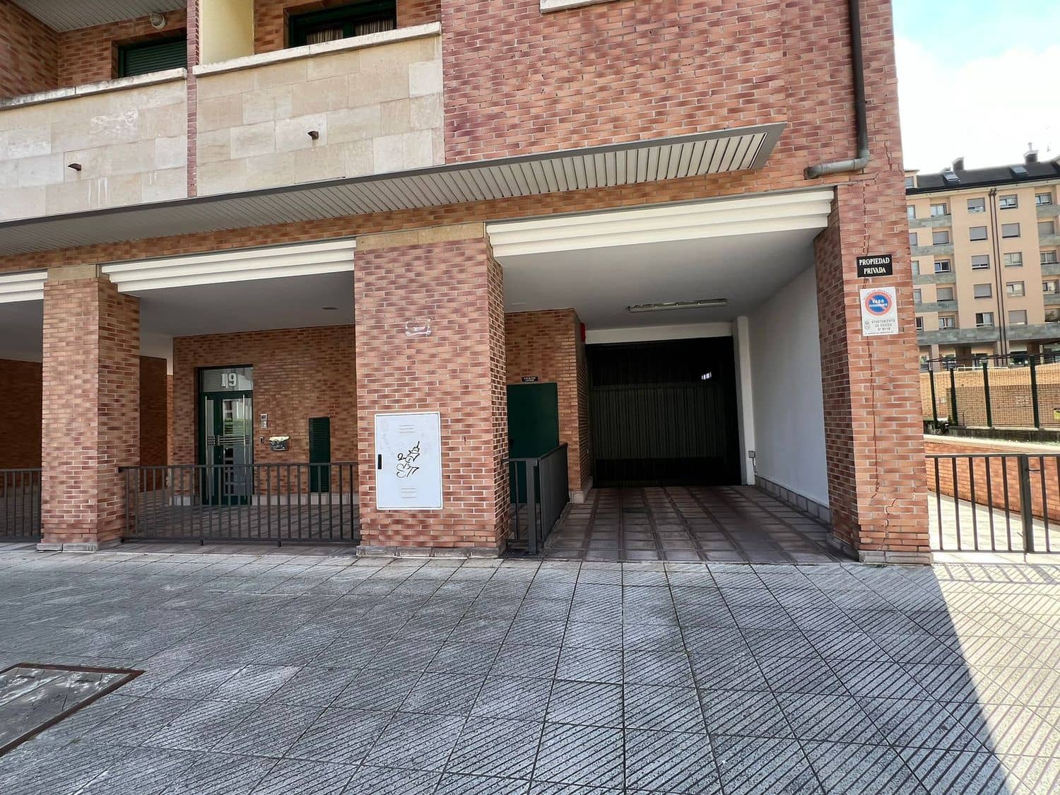 Garage til salg i Oviedo - € 12.500 (Ref: 8449742)