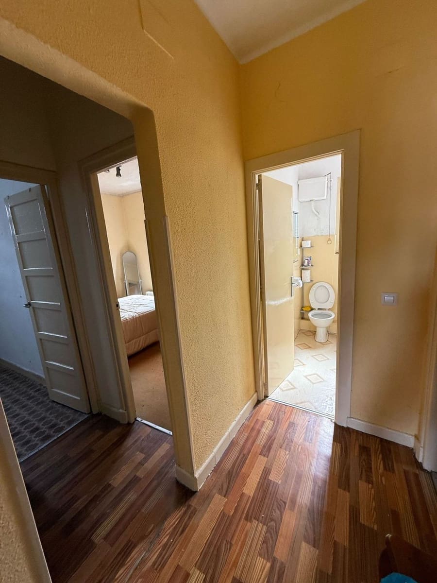 6 soveværelse Villa til salg i Oviedo med garage - € 279.000 (Ref: 8928323)