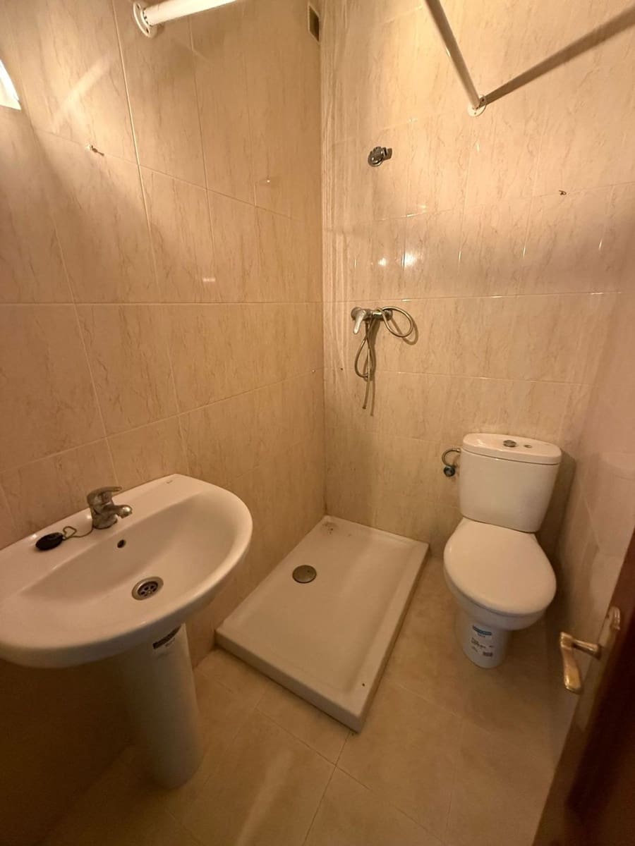 6 soveværelse Villa til salg i Oviedo med garage - € 279.000 (Ref: 8928323)