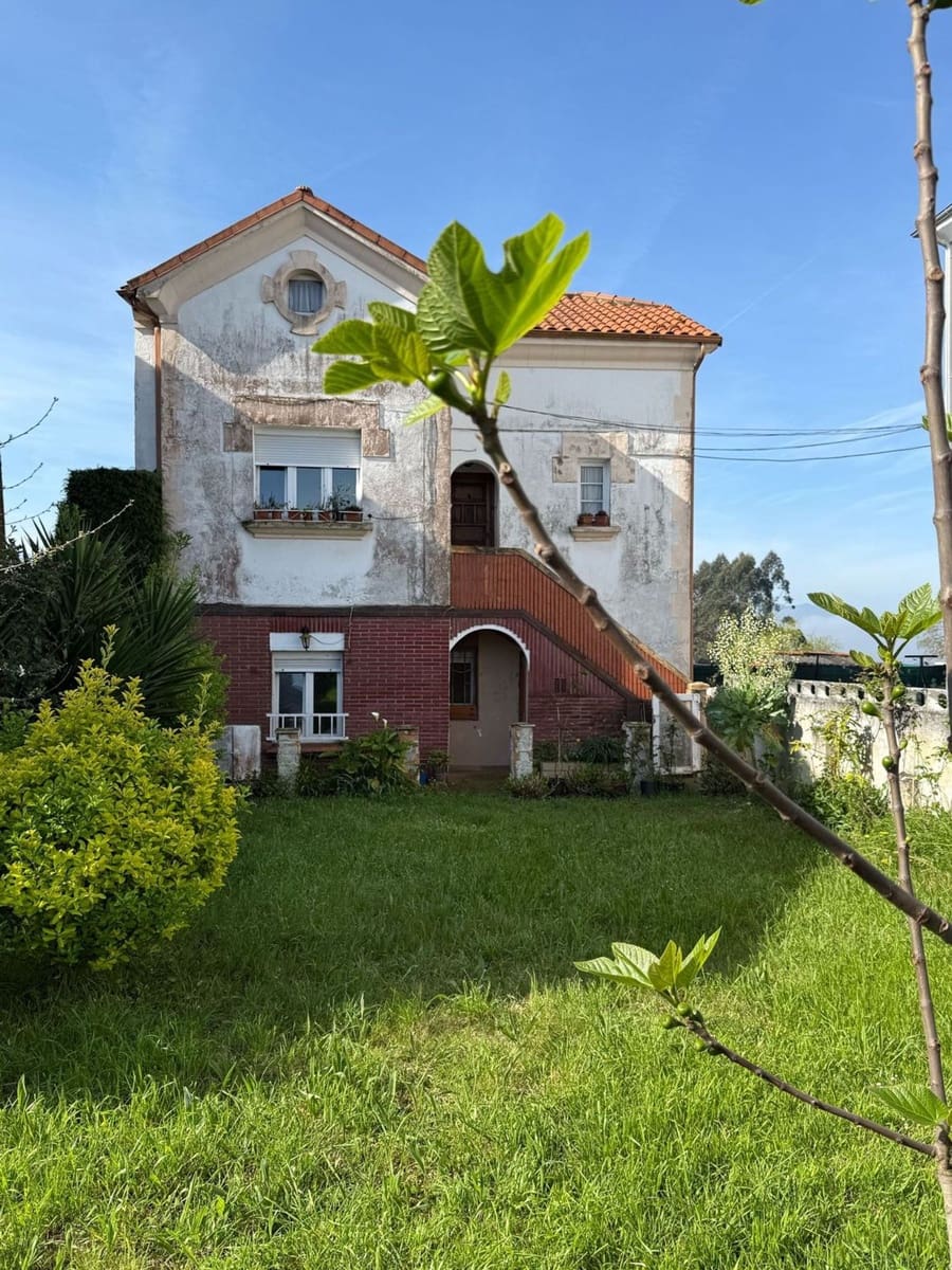 6 soveværelse Villa til salg i Oviedo med garage - € 279.000 (Ref: 8928323)