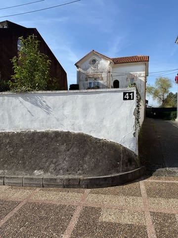 6 slaapkamer Villa te koop in Centro Urbano, Oviedo met garage - € 279.000 (Ref: 8928323)