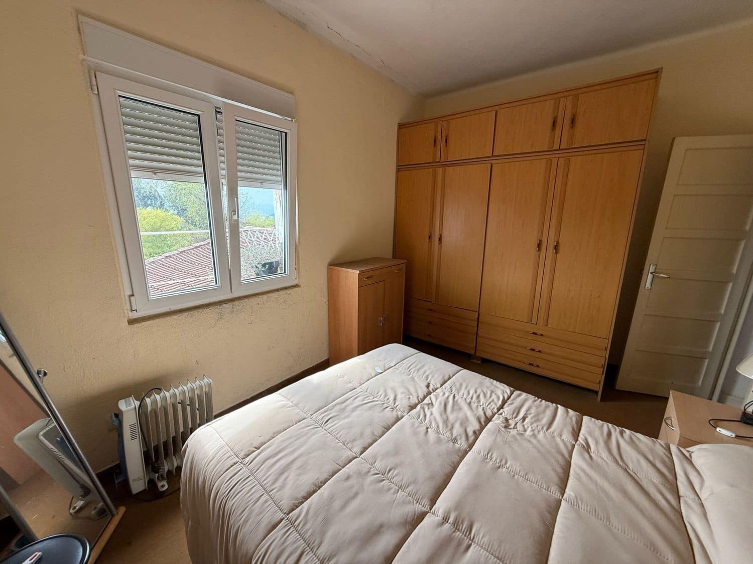 6 soveværelse Villa til salg i Oviedo med garage - € 279.000 (Ref: 8928323)