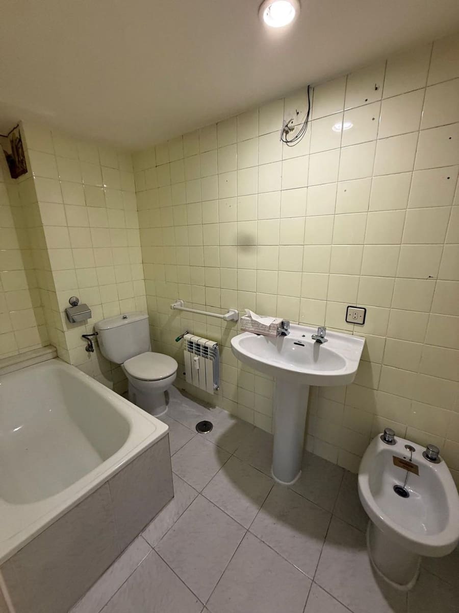 3 sypialnia Apartament na sprzedaż w Oviedo z garażem - 220 000 € (Ref: 9187983)