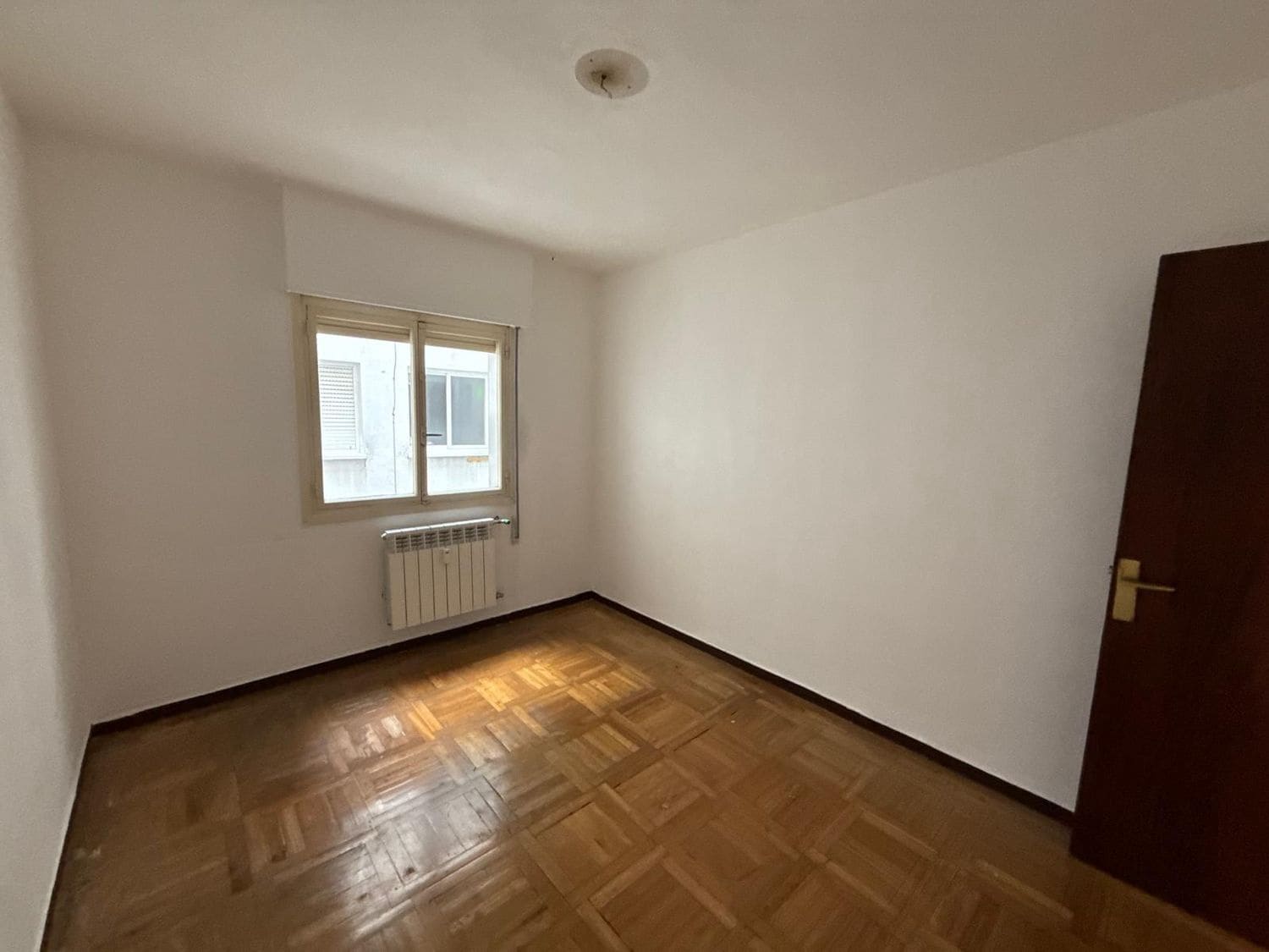 3 sypialnia Apartament na sprzedaż w Oviedo z garażem - 220 000 € (Ref: 9187983)