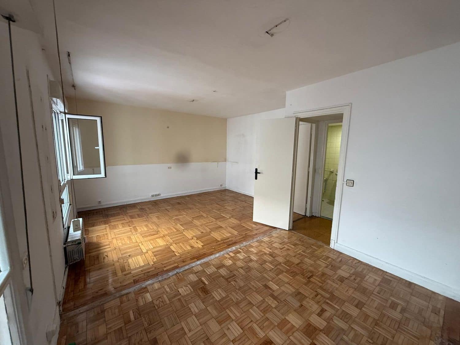 3 sypialnia Apartament na sprzedaż w Oviedo z garażem - 220 000 € (Ref: 9187983)