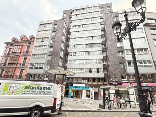 3 soveværelse Lejlighed til salg i Centro Urbano, Oviedo med garage - € 220.000 (Ref: 9187983)