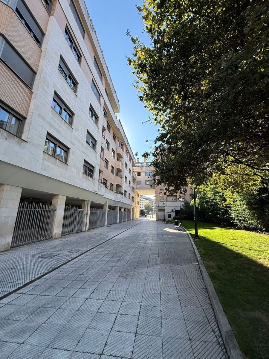 1 sypialnia Apartament na sprzedaż w Oviedo z garażem - 208 000 € (Ref: 9280720)