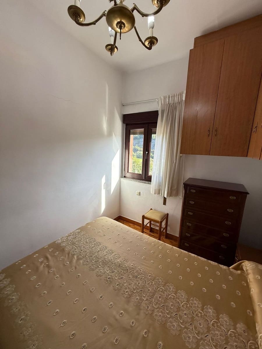 3 soveværelse Finca/Landehus til salg i Oviedo med garage - € 90.000 (Ref: 9295025)