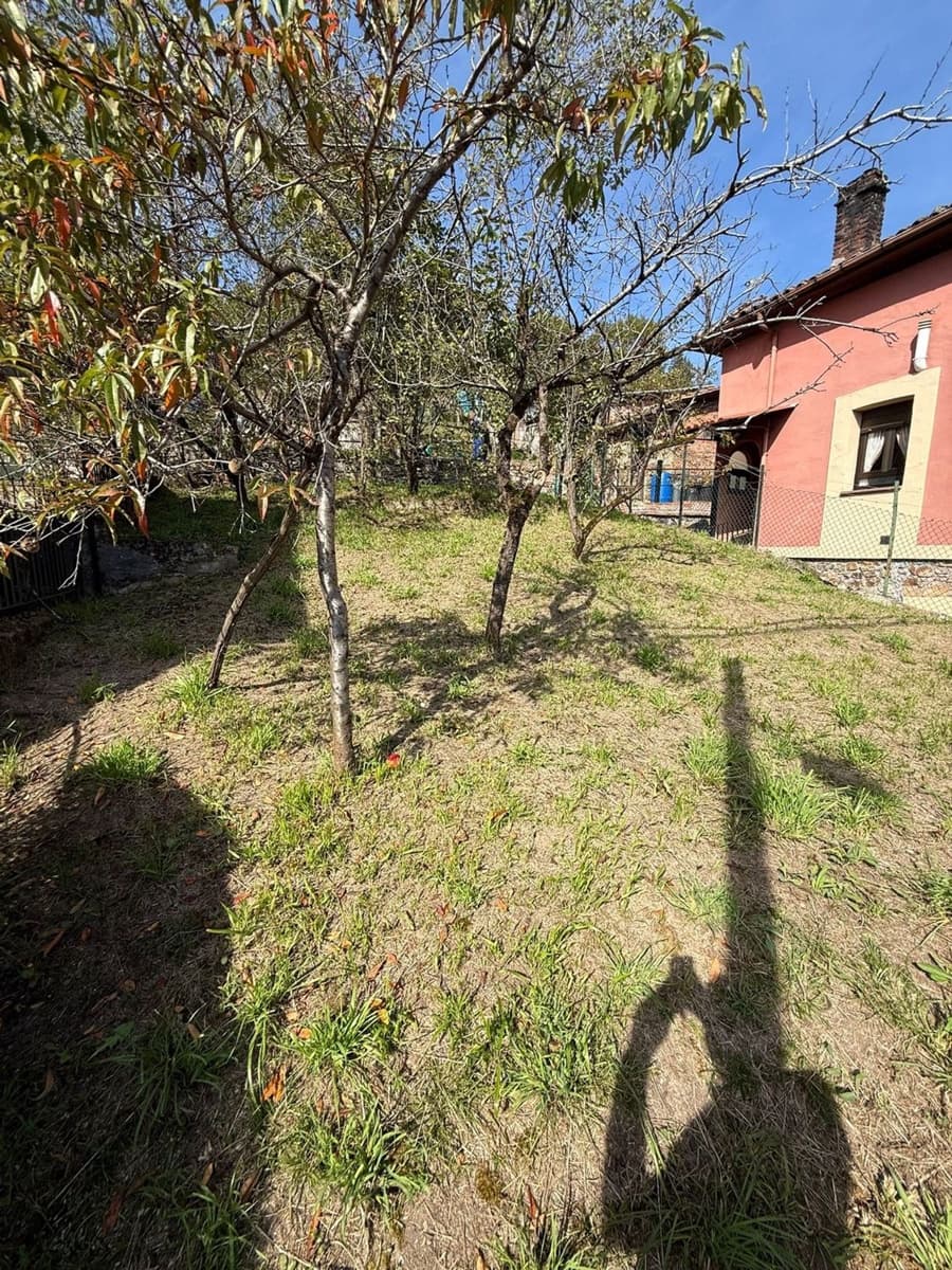 3 soveværelse Finca/Landehus til salg i Oviedo med garage - € 90.000 (Ref: 9295025)