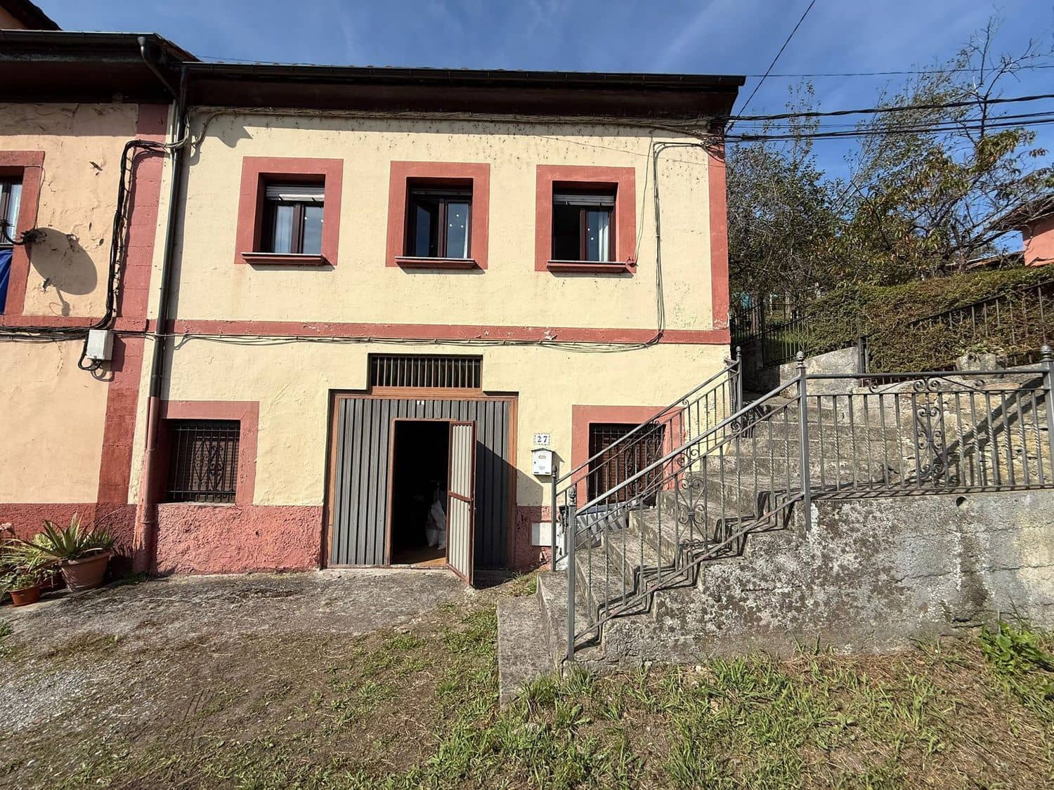 3 soveværelse Finca/Landehus til salg i Oviedo med garage - € 90.000 (Ref: 9295025)