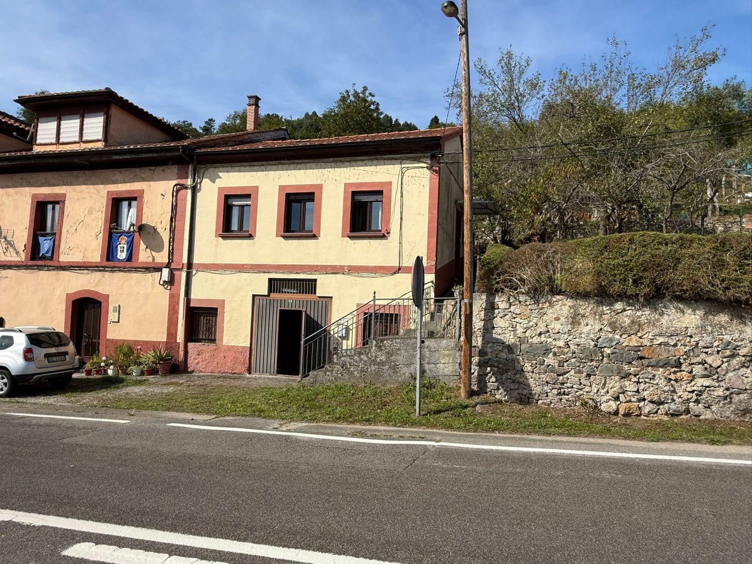 3 soveværelse Finca/Landehus til salg i Oviedo med garage - € 90.000 (Ref: 9295025)