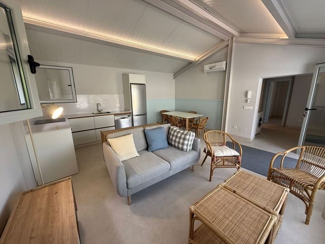 2 makuuhuone Bungalow myytävänä paikassa Salinas, Castrillón mukana 
autotalli - 320 000 € (Ref: 9326021)