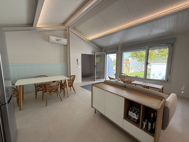 2 makuuhuone Bungalow myytävänä paikassa Salinas, Castrillón mukana 
autotalli - 320 000 € (Ref: 9326021)