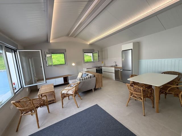 2 makuuhuone Bungalow myytävänä paikassa Salinas, Castrillón mukana 
autotalli - 320 000 € (Ref: 9326021)