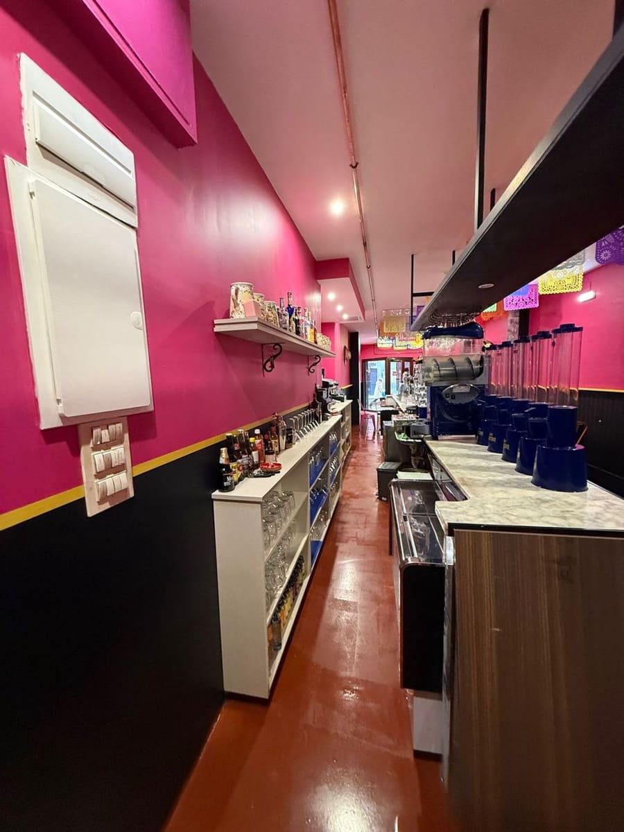 Local Commercial à vendre à Oviedo - 209 000 € (Ref: 9455786)