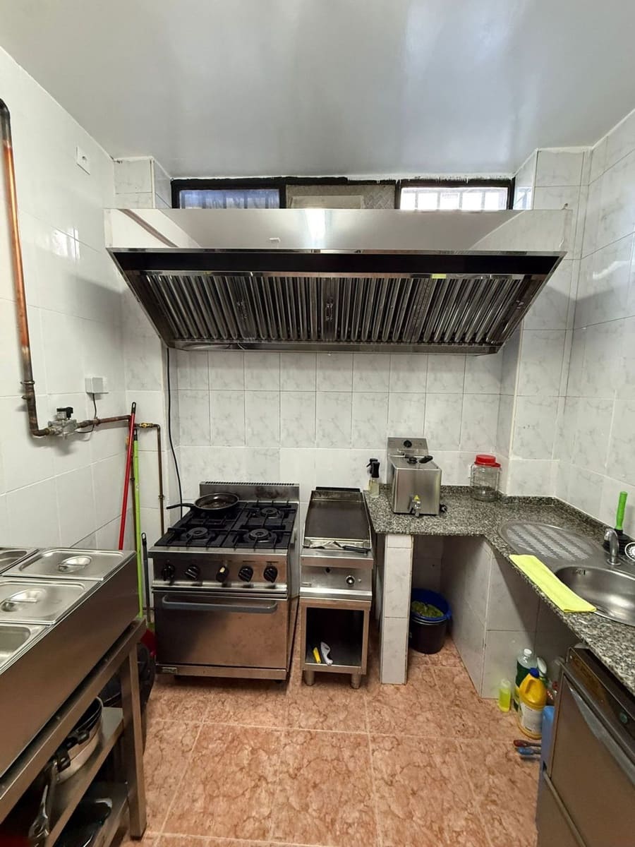 Local Commercial à vendre à Oviedo - 209 000 € (Ref: 9455786)