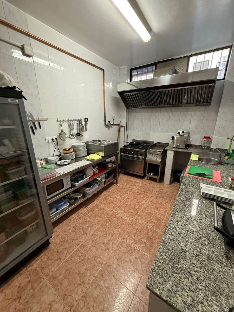 Local Commercial à vendre à Oviedo - 209 000 € (Ref: 9455786)