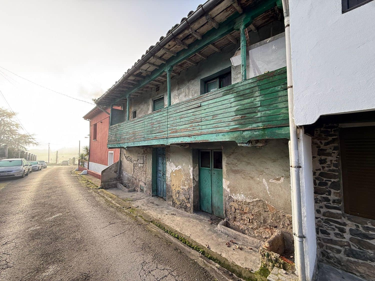 3 bedroom Townhouse for sale in Oviedo with garage - € 80,000 (Ref: 9496778)
