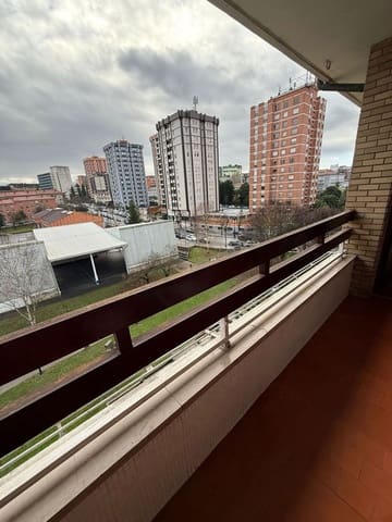 4 camera da letto Appartamento da affittare in Centro Urbano, Oviedo con garage - 1.200 € (Rif: 9496779)
