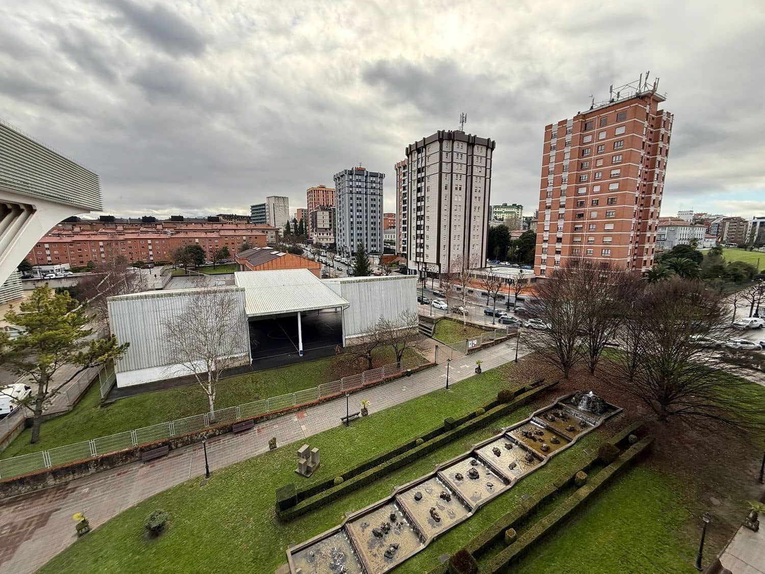 4 camera da letto Appartamento da affittare in Oviedo con garage - 1.200 € (Rif: 9496779)