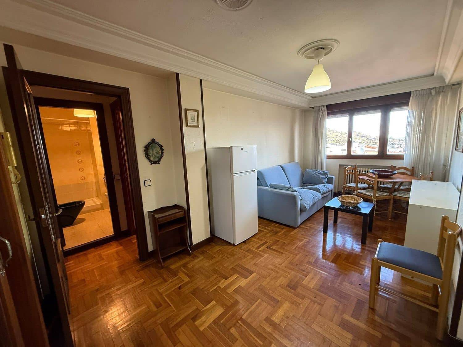 2 bedroom Apartment for sale in Oviedo with garage - € 219,000 (Ref: 9540837)