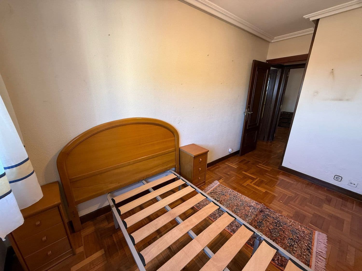 2 bedroom Apartment for sale in Oviedo with garage - € 219,000 (Ref: 9540837)