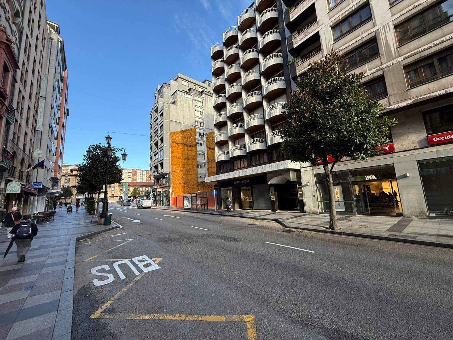 2 bedroom Apartment for sale in Oviedo with garage - € 219,000 (Ref: 9540837)