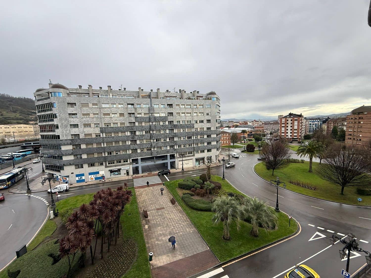 2 quarto Apartamento para arrendar em Oviedo com garagem - 750 € (Ref: 9575507)