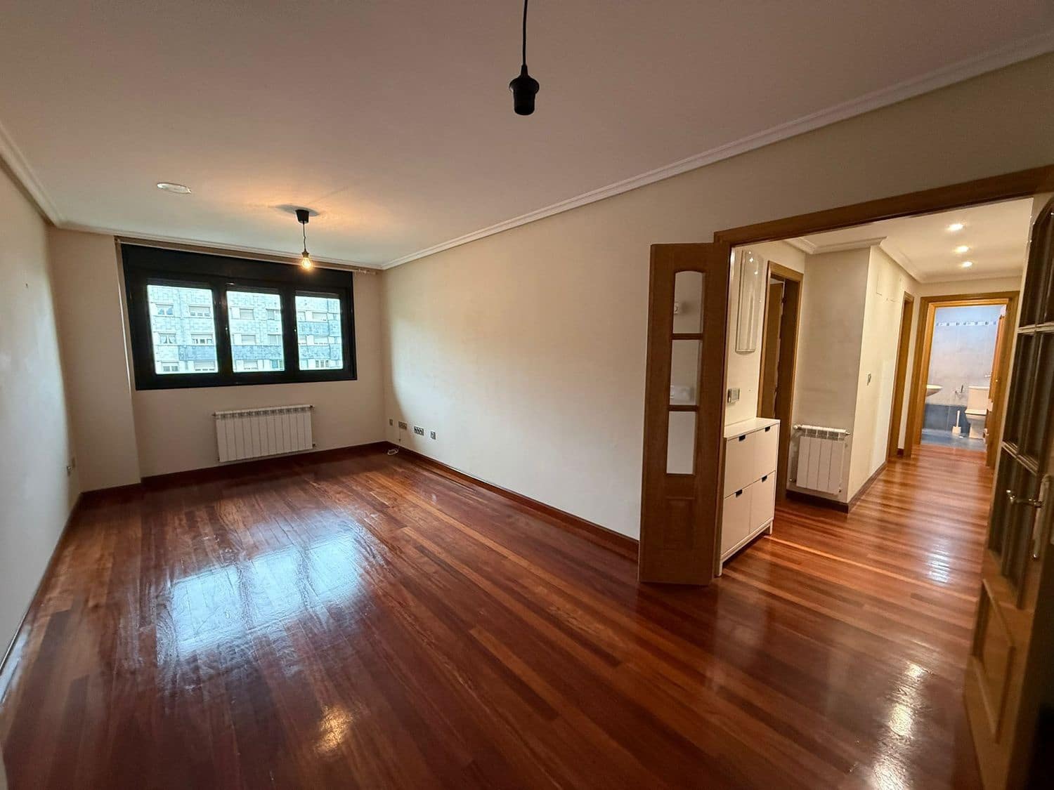 2 quarto Apartamento para arrendar em Oviedo com garagem - 750 € (Ref: 9575507)