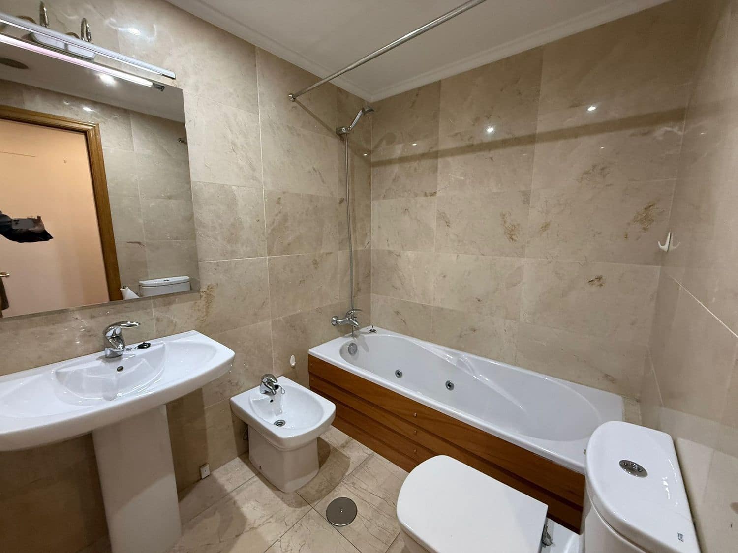 2 quarto Apartamento para arrendar em Oviedo com garagem - 750 € (Ref: 9575507)