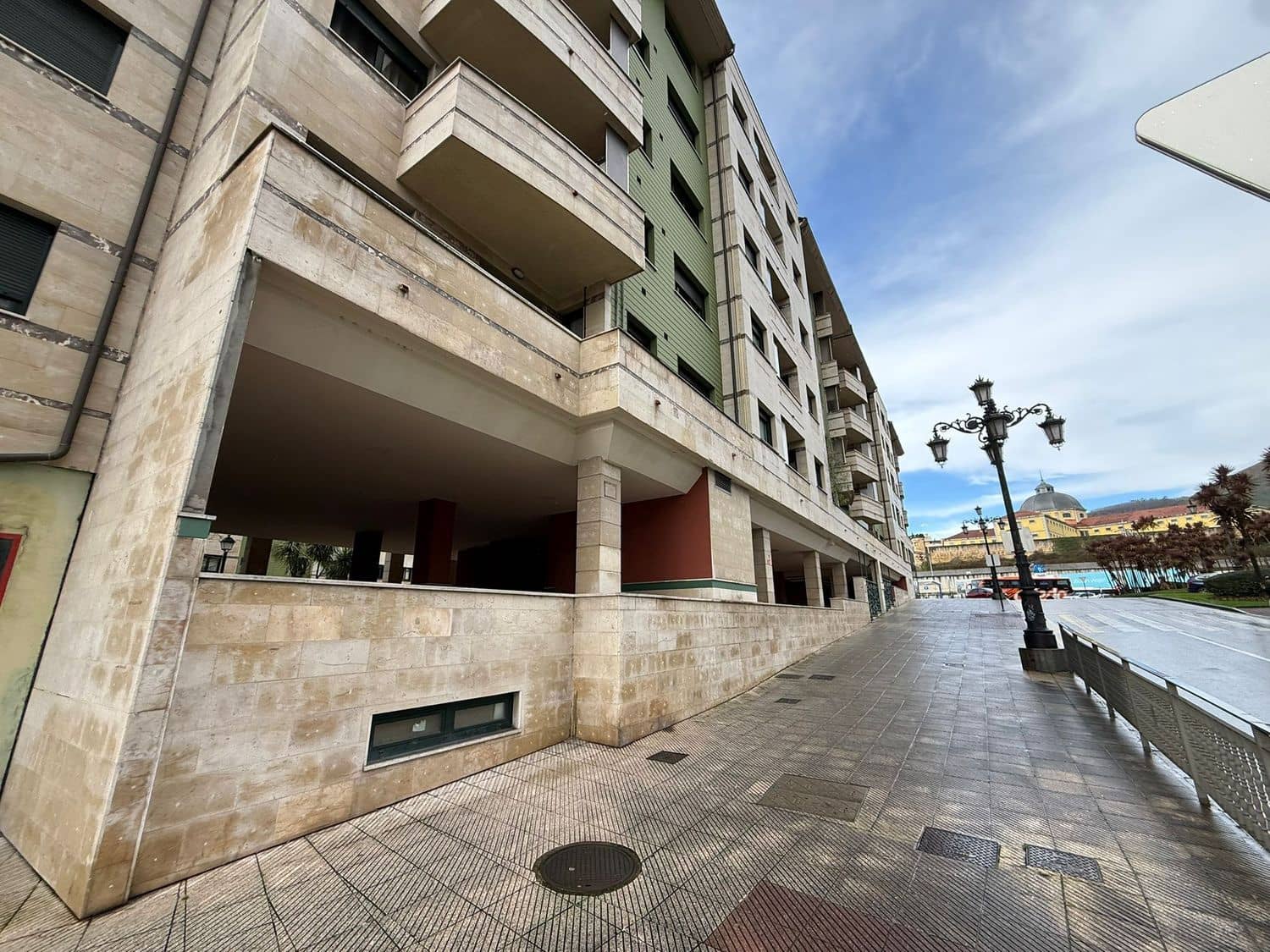 2 quarto Apartamento para arrendar em Oviedo com garagem - 750 € (Ref: 9575507)