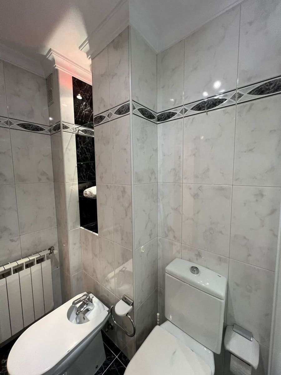 2 bedroom Apartment for rent in Oviedo with garage - € 790 (Ref: 9669851)