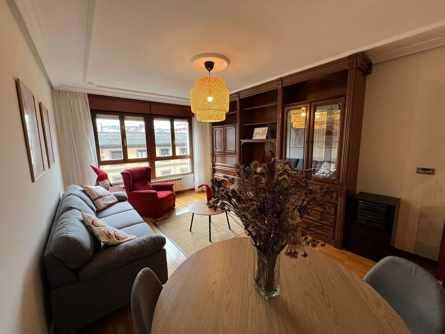 2 bedroom Apartment for rent in Oviedo with garage - € 790 (Ref: 9669851)