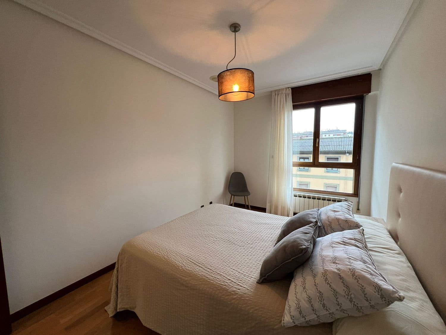 2 bedroom Apartment for rent in Oviedo with garage - € 790 (Ref: 9669851)