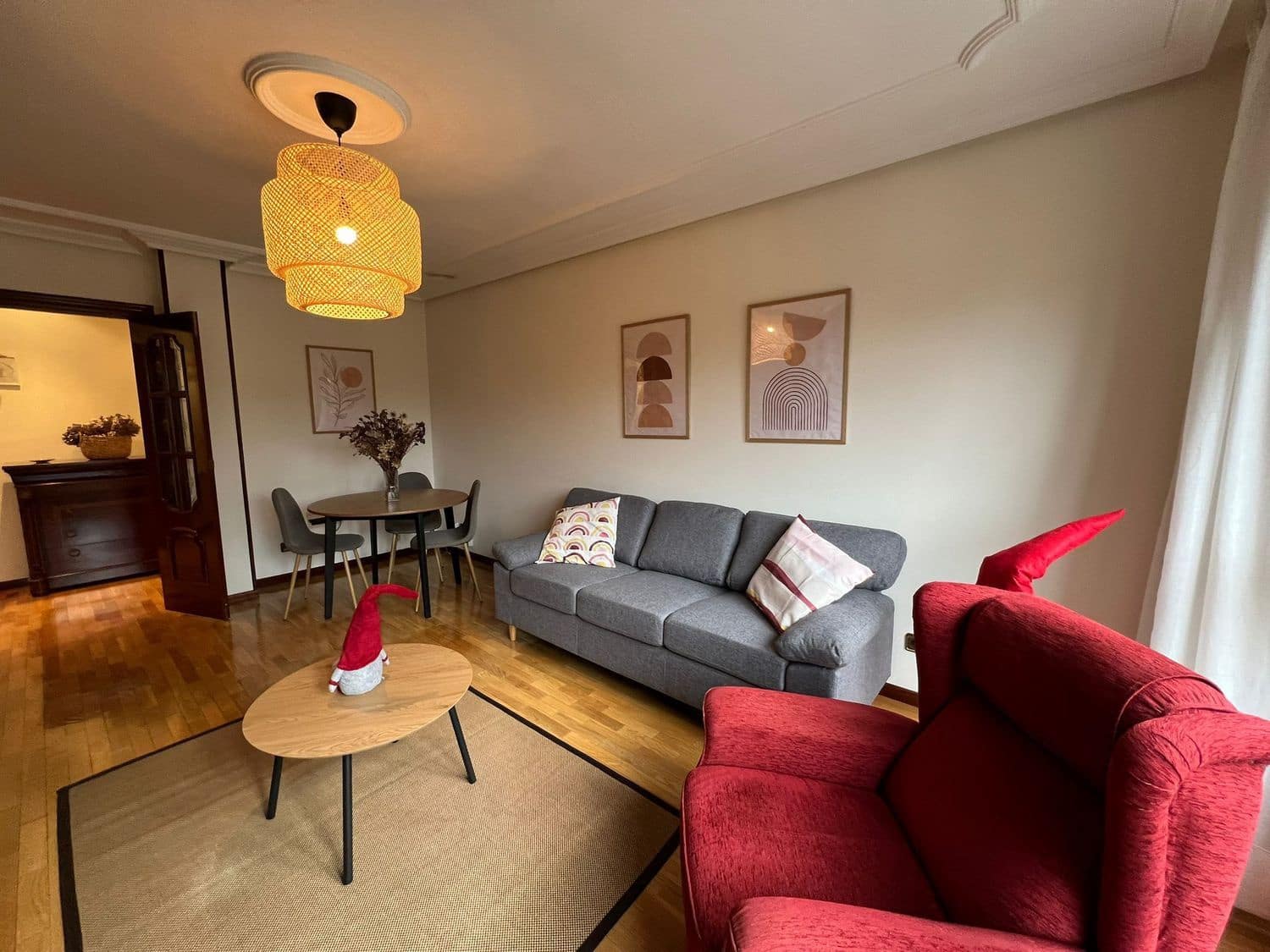 2 bedroom Apartment for rent in Oviedo with garage - € 790 (Ref: 9669851)