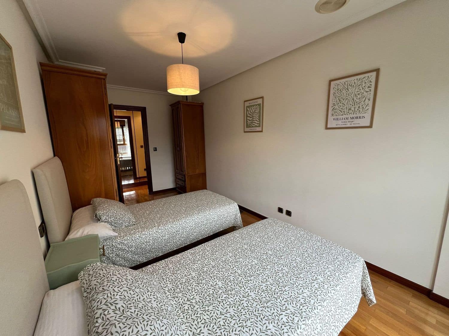 2 bedroom Apartment for rent in Oviedo with garage - € 790 (Ref: 9669851)