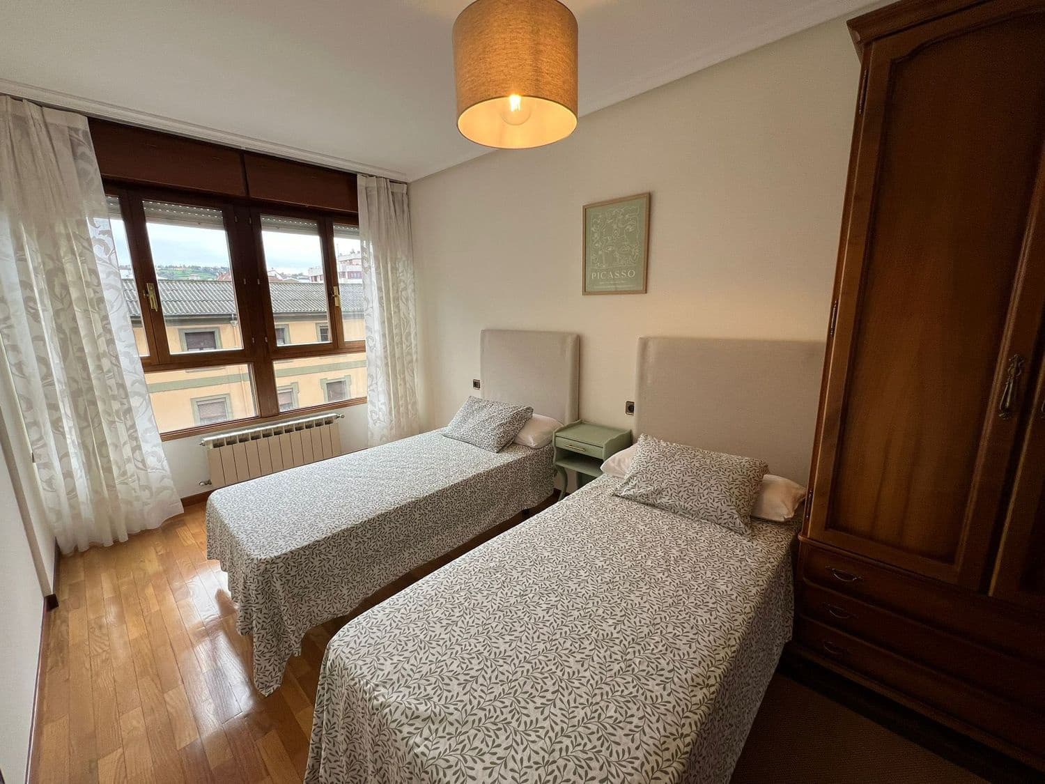 2 bedroom Apartment for rent in Oviedo with garage - € 790 (Ref: 9669851)