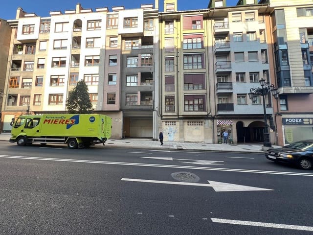 2 bedroom Apartment for rent in Centro Urbano, Oviedo with garage - € 790 (Ref: 9669851)