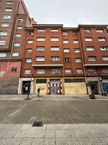3 Zimmer Apartment zu verkaufen in Centro Urbano, Oviedo mit Garage - 133.000 € (Ref: 9697986)