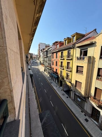 3 sypialnia Apartament na sprzedaż w Centro Urbano, Oviedo z garażem - 350 000 € (Ref: 9719533)